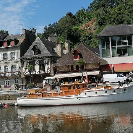 Lanvallay La Tocade Del Arte - Dinan Bed & Breakfast エクステリア 写真